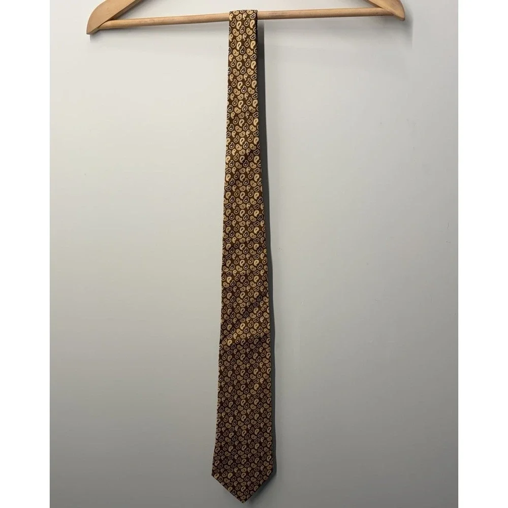 Tommy Hilfiger Mens Tie Paisley Vintage Neck Tie 100% Silk Made in USA